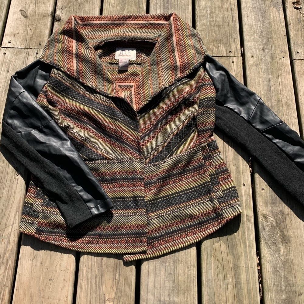 BKE Outerwear Faux Leather Sleeve Pattern Coat Size L